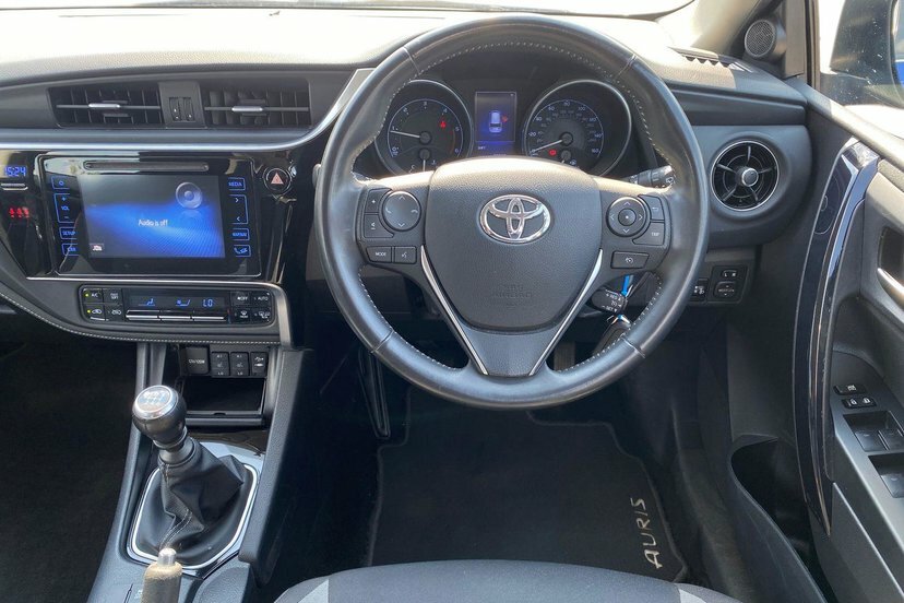 Toyota Auris 1.6 D-4d Business Edition Touring Sports Diese Blue #6