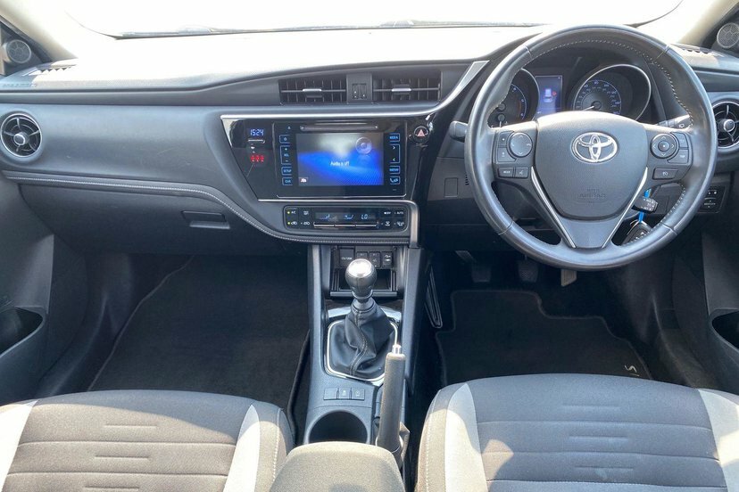 Toyota Auris 1.6 D-4d Business Edition Touring Sports Diese Blue #5