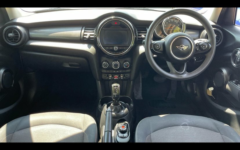 Mini Hatch 5-Door Hatch Cooper RE18VMR White #4