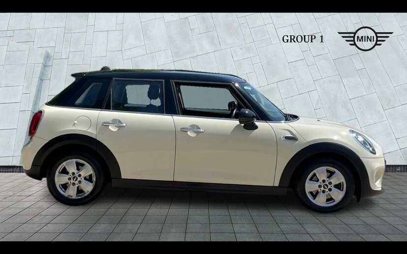 Mini Hatch 5-Door Hatch Cooper RE18VMR White #3