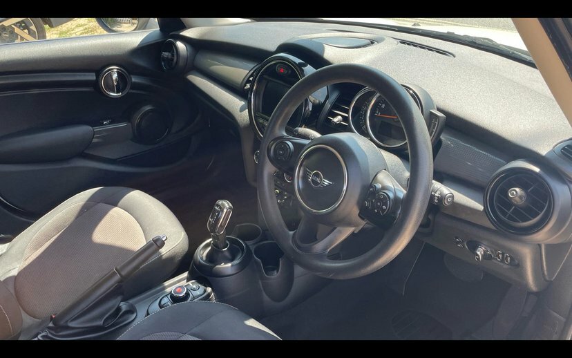 Mini Hatch 5-Door Hatch Cooper RE18VMR White #6