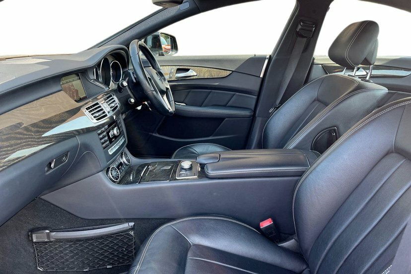 Mercedes-Benz CLS 3.0 Cls350 Cdi V6 Amg Sport Coupe G-tro Black #2