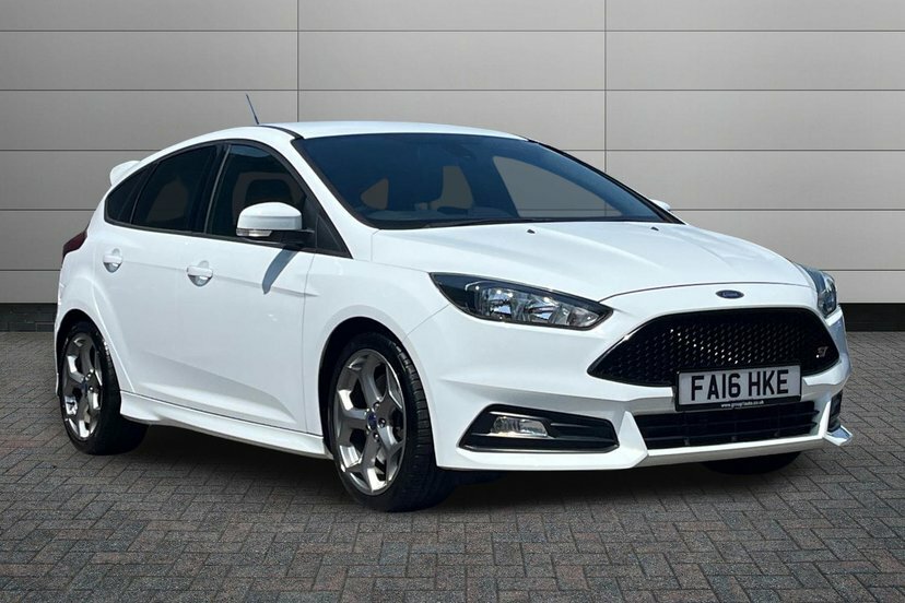 Ford Focus 2.0 Tdci St-1 Hatchback 185 Ps White