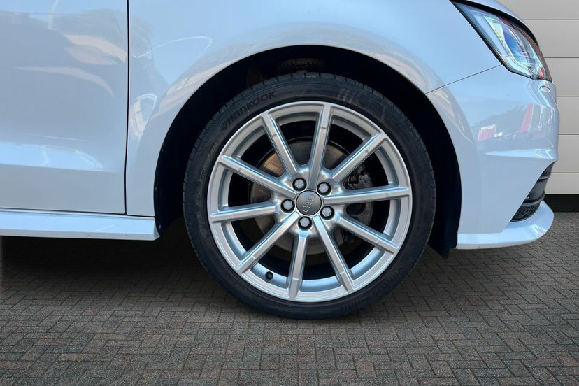 Audi A1 1.4 Tfsi S Line Sportback Nav White #5