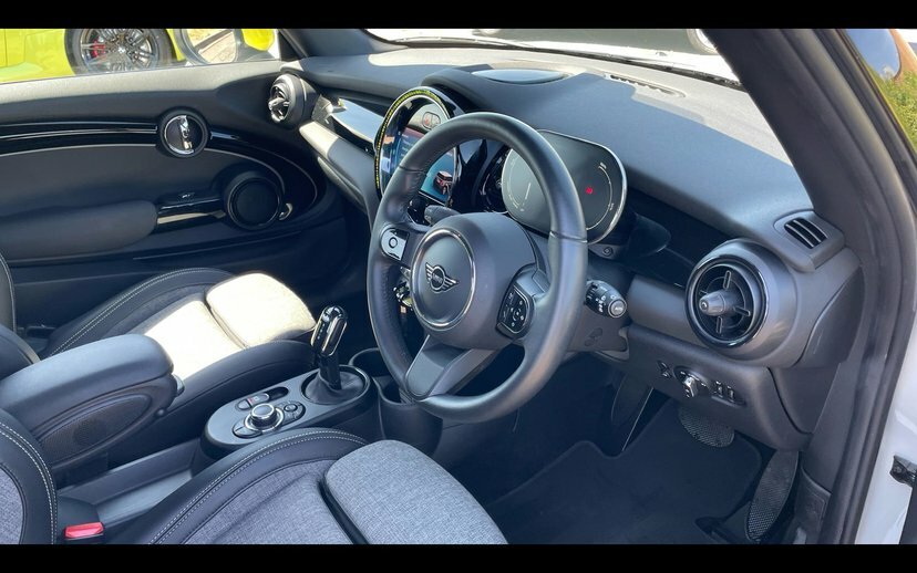 Mini Hatch Level 2 YA22MMO White #6