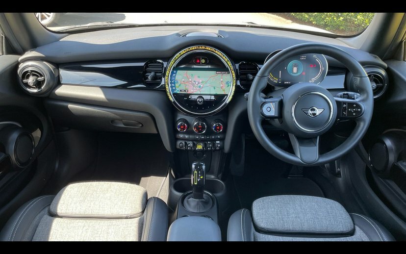 Mini Hatch Level 2 YA22MMO White #4
