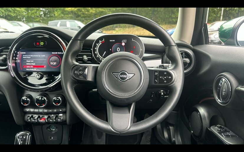 Mini Hatch 3-Door Hatch Cooper Classic KE72EFO Green #5