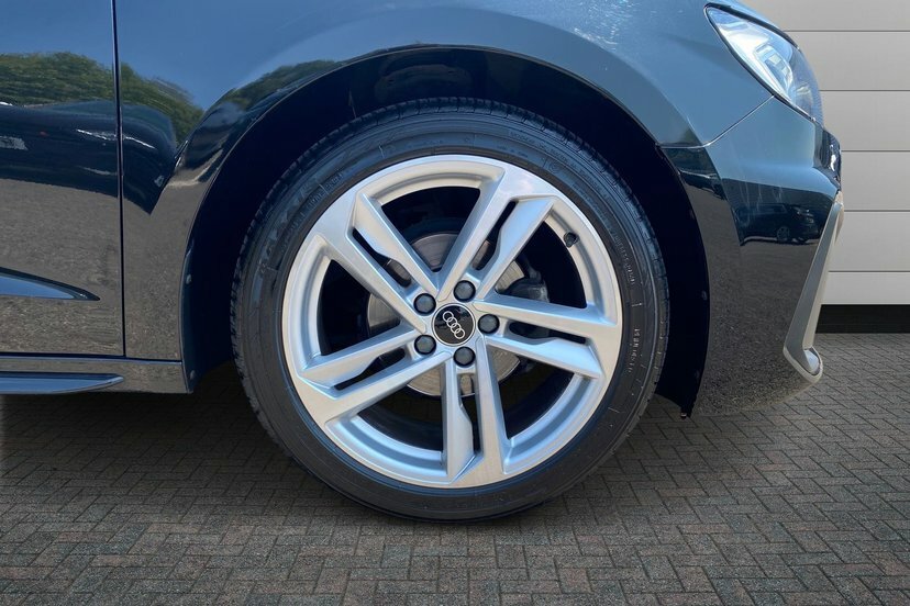 Audi A1 1.0 Tfsi 25 S Line Sportback 95 Black #5