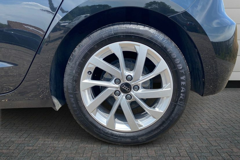 Audi A1 1.0 Tfsi 25 Sport Sportback 95 SX23BFV Black #5