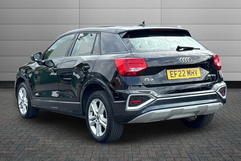 Audi Q2 1.5 Tfsi Cod 35 Sport Suv S Tronic 150 EF22MHV Black #3