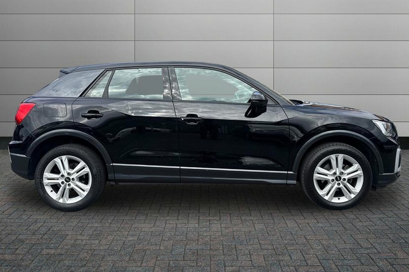 Audi Q2 1.5 Tfsi Cod 35 Sport Suv S Tronic 150 EF22MHV Black #4