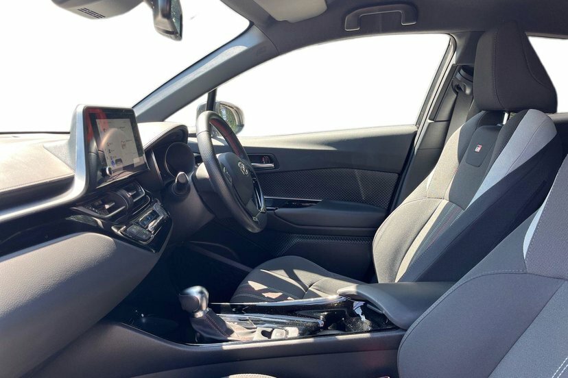 Toyota C-Hr 1.8 Vvt-h Gr Sport Suv Hybrid Cvt 122 White #2