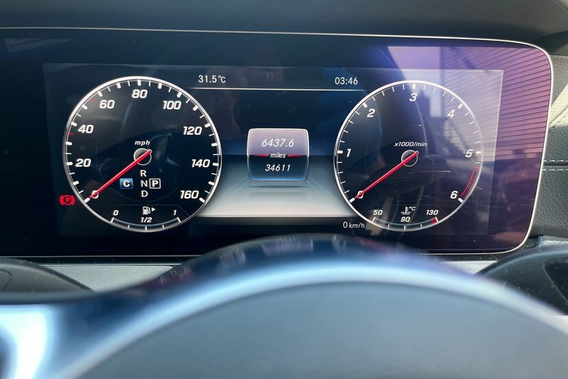 Mercedes-Benz CLS Cls350d Amg Line Premium Pluscoupe Red #6