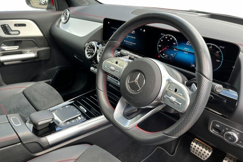 Mercedes-Benz EQA Eqa 300 66.5Kwh Amg Line Premium Plus Suv El Red #5