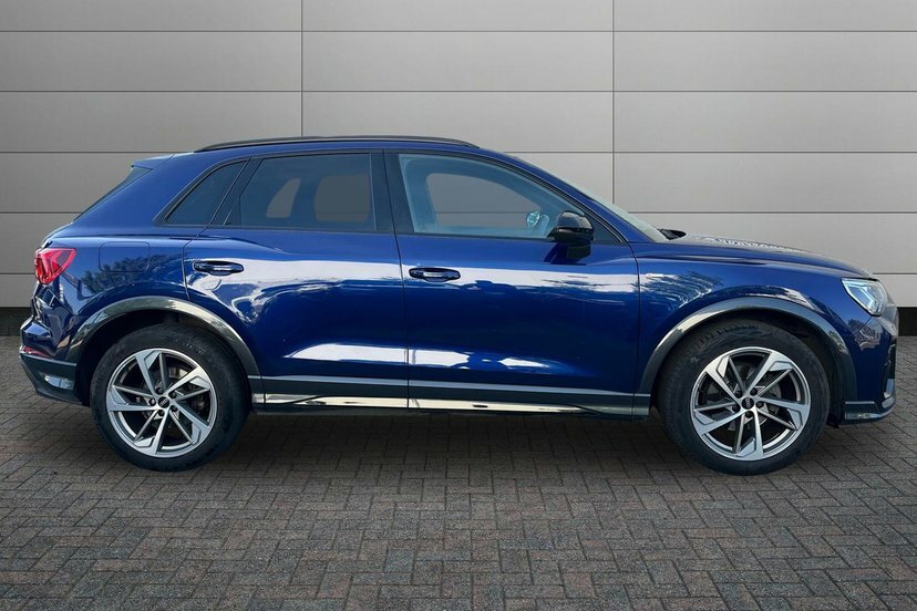 Audi Q3 1.5 Tfsi Cod 35 Black Edition Suv S Tro Blue #4
