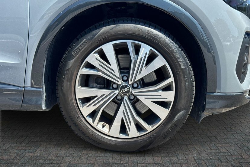 Audi Q4 E Tron 40 Sport Suv 82Kwh 204 Ps Grey #5