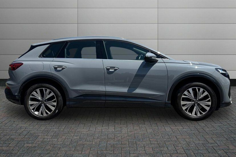Audi Q4 E Tron 40 Sport Suv 82Kwh 204 Ps Grey #4