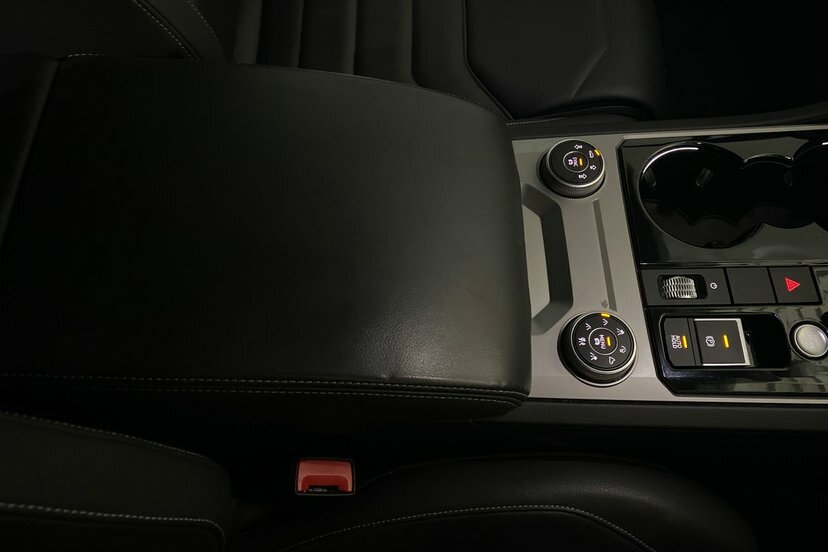 Volkswagen Touareg V6 R-line Tdi Black #41