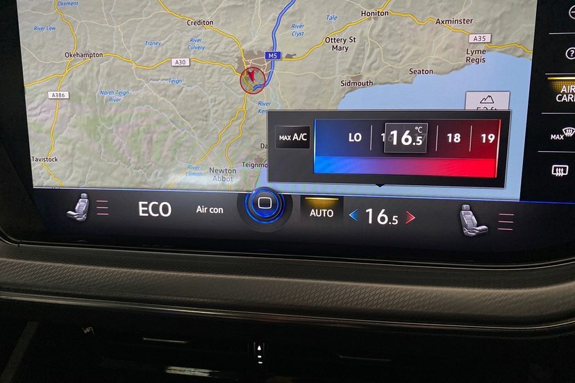 Volkswagen Touareg V6 R-line Tdi Black #9