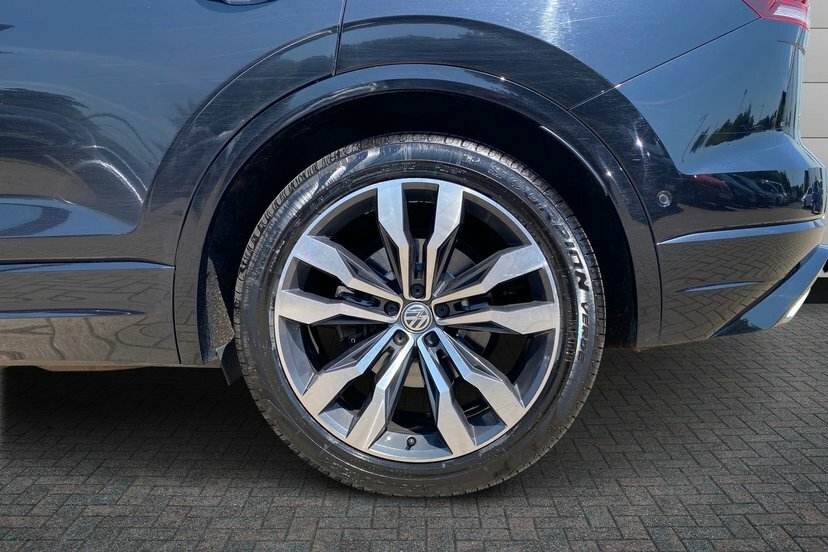 Volkswagen Touareg 3.0 Tdi V6 R-line Tech Suv Tiptronic 4M Black #5