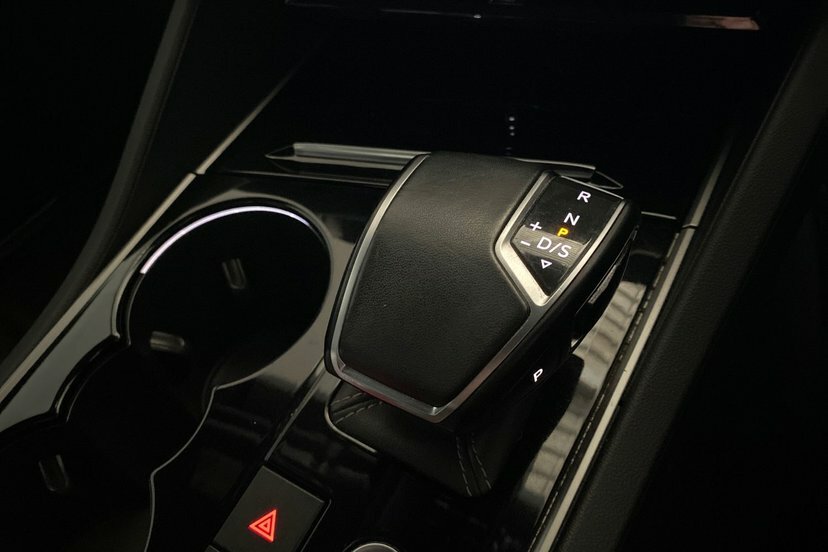 Volkswagen Touareg V6 R-line Tdi Black #10