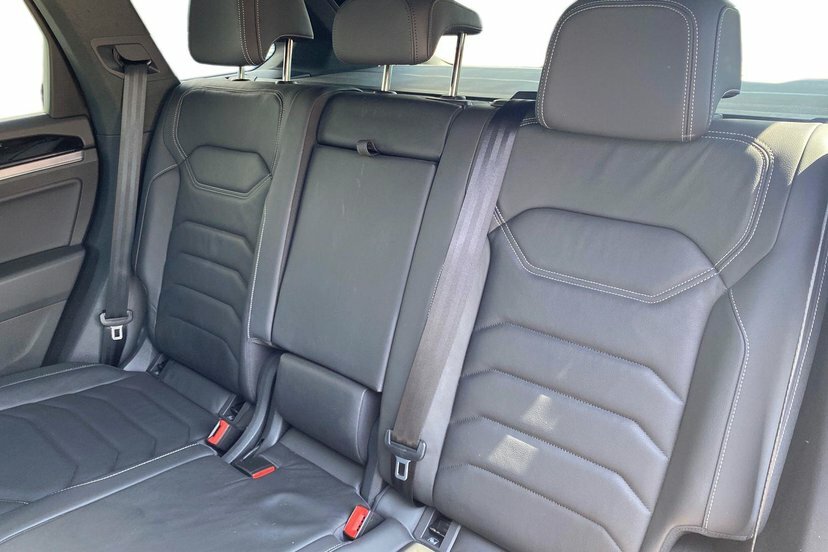 Volkswagen Touareg V6 R-line Tdi Black #11