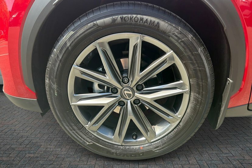 Lexus LBX 1.5 Vvt-ie Premium Plus Suv Hybrid E-cv #5