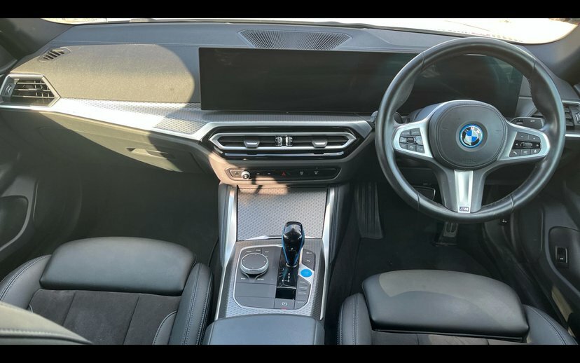 BMW i4 40 83.9Kwh M Sport Gran Coupe Ed White #4