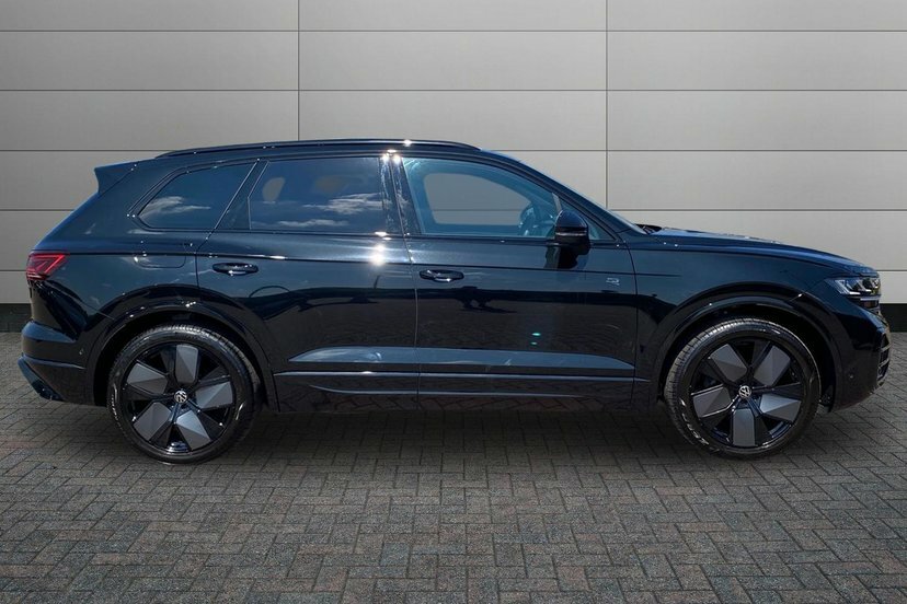 Volkswagen Touareg 3.0 Tdi V6 Black Edition Suv Tiptronic Black #4