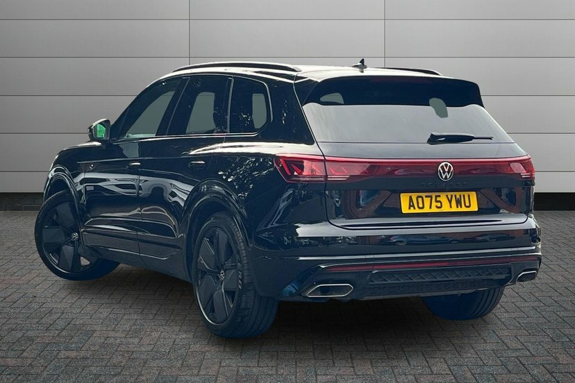 Volkswagen Touareg 3.0 V6 Tdi Final Edition Suv Tiptronic Black #3