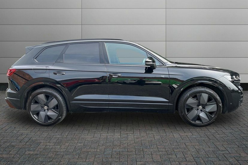Volkswagen Touareg 3.0 V6 Tdi Final Edition Suv Tiptronic Black #4