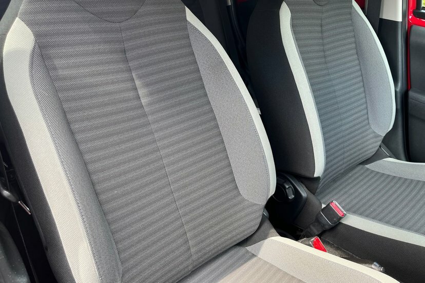 Toyota Aygo Hatchback 1.0 Vvt-i X-play Euro 6 201919 White #25