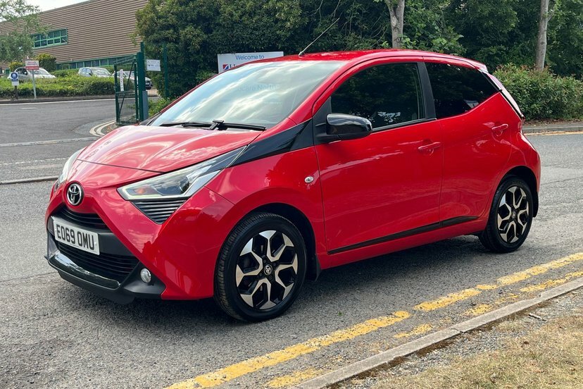 Toyota Aygo Hatchback 1.0 Vvt-i X-play Euro 6 201919 White #18