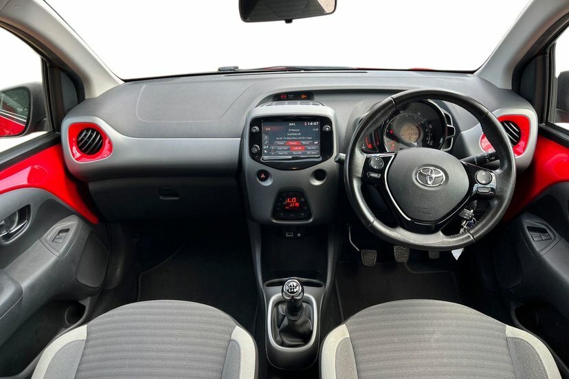 Toyota Aygo 1.0 Vvt-i X-trend Hatchback 71 Red #6