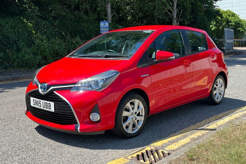 Toyota Yaris Yaris Sport Vvt-i Red #18