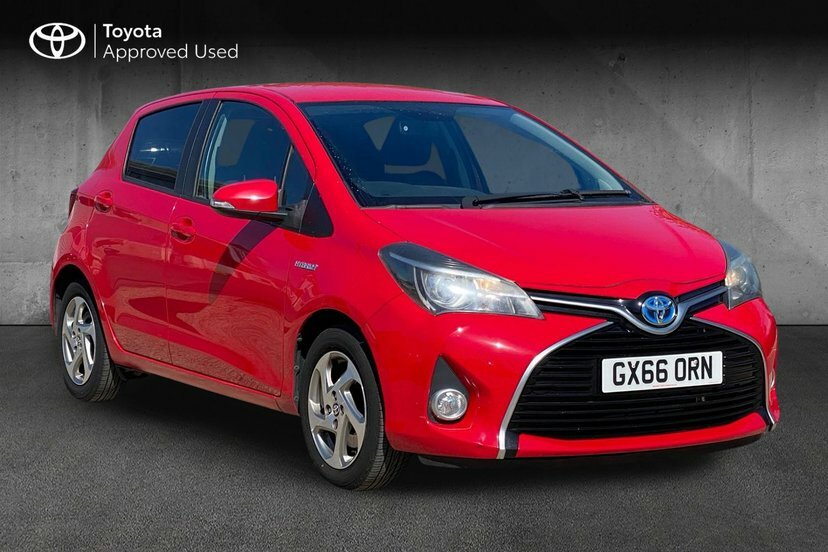 Toyota Yaris 1.5 Vvt-h Icon Hatchback Hybrid E-cvt Red