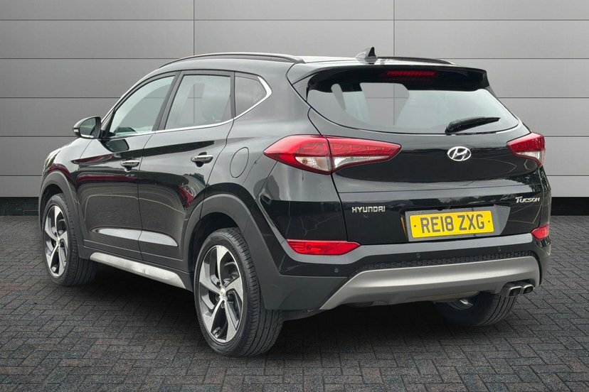 Hyundai Tucson 2.0 Crdi Blue Drive Premium Se Suv Manu Black #3