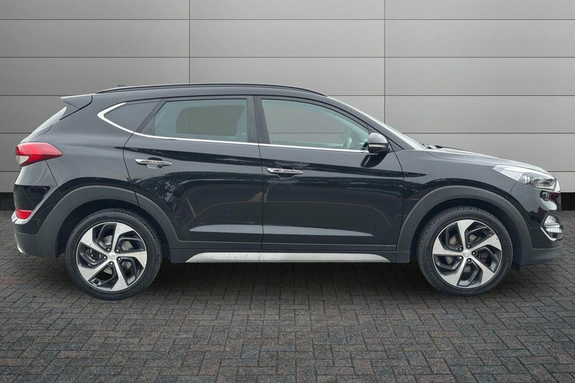 Hyundai Tucson 2.0 Crdi Blue Drive Premium Se Suv Manu Black #4
