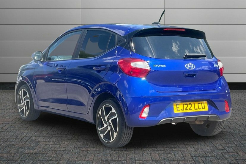 Hyundai I10 1.0 Premium Hatchback 67 Ps  #3