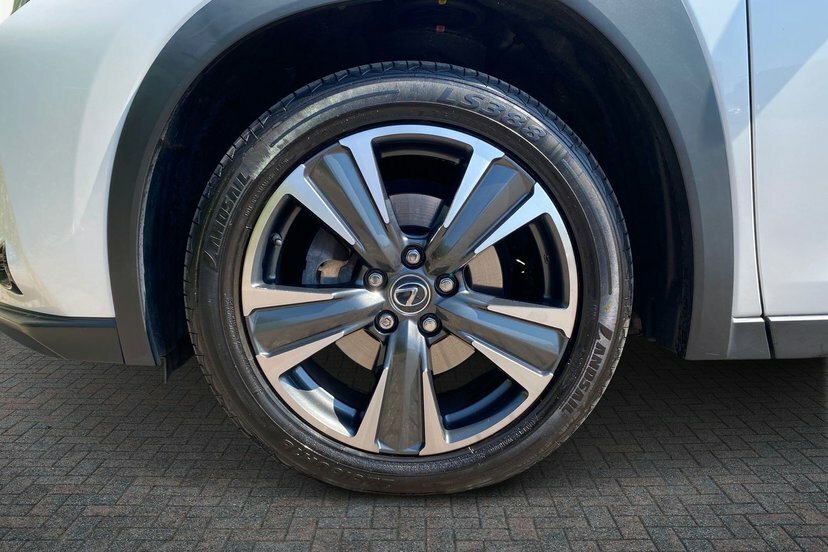 Lexus UX 2.0 250H Suv Hybrid E-cvt 184 Ps White #5