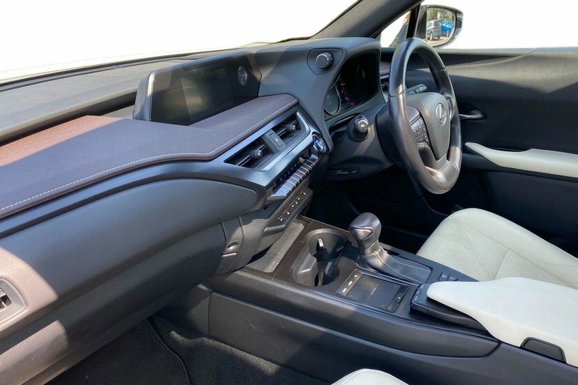 Lexus UX 2.0 250H Suv Hybrid E-cvt 184 Ps White #2