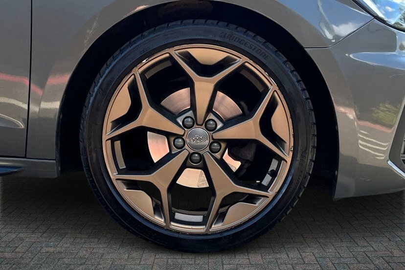 Audi A1 1.5 Tfsi 35 S Line Style Edition Sportback Pet Grey #5
