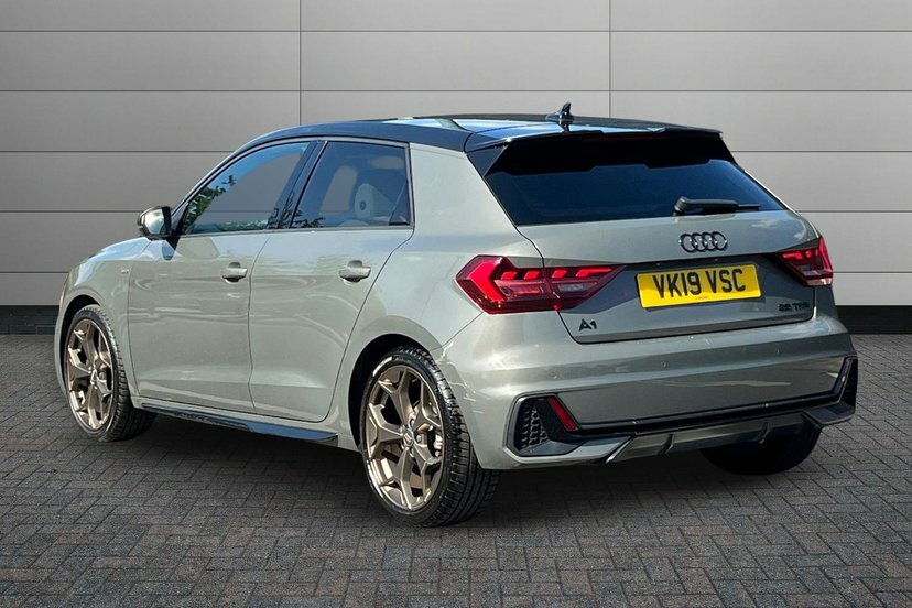 Audi A1 1.5 Tfsi 35 S Line Style Edition Sportback Pet Grey #3