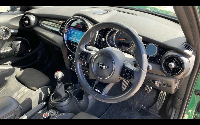 Mini Hatch 5-Door Hatch Cooper Sport CA21NDF Green #6