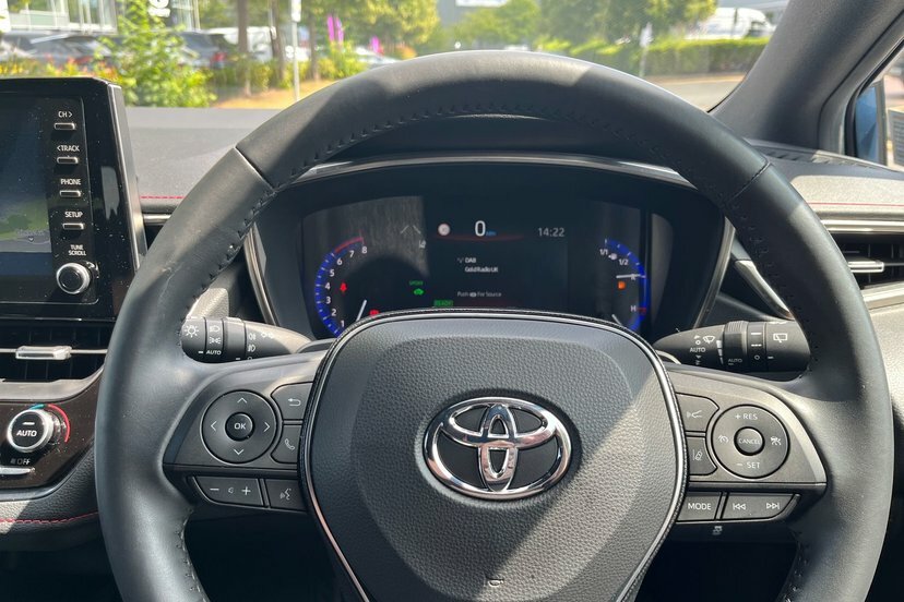 Toyota Corolla 1.8 Vvt-h Gpf Icon Tech Touring Sports White #48