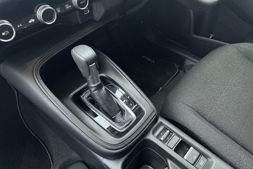 Honda Hr-V Honda Hr-v 1.5 H I-mmd Elegance Suv Hyb  #8