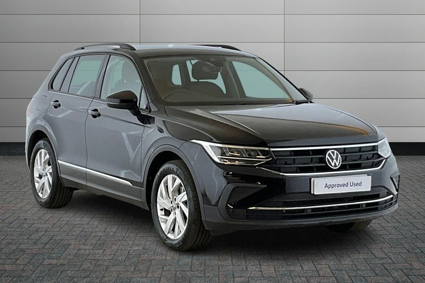 Volkswagen Tiguan 1.5 Tsi Life Suv 130 Ps Black
