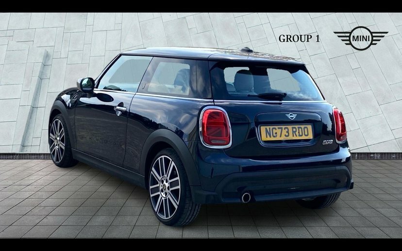 Mini Hatch 3-Door Hatch Cooper Exclusive NG73RDO Black #2
