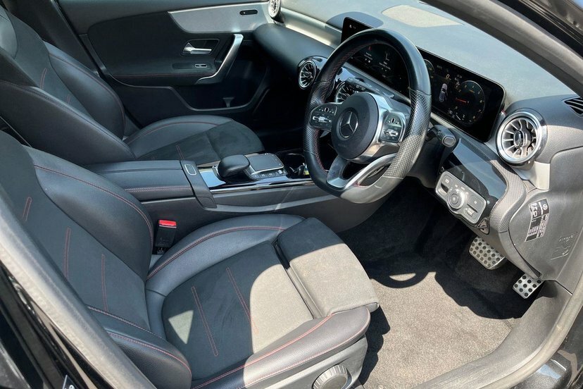 Mercedes-Benz A Class A180 Amg Line Premium Black #5