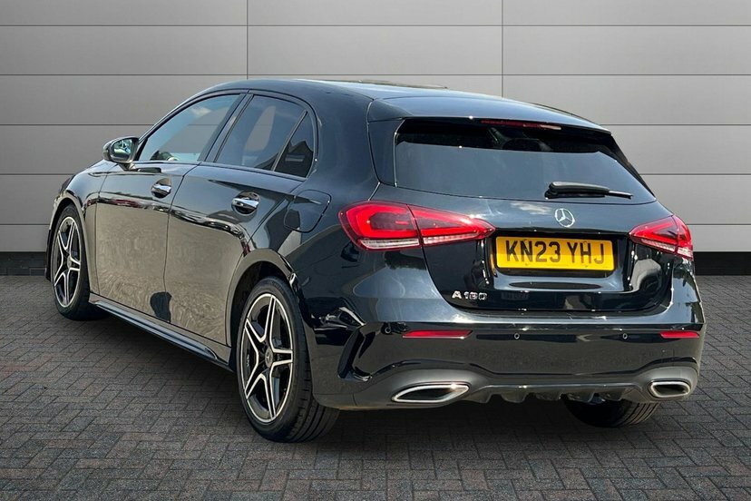 Mercedes-Benz A Class A180 Amg Line Premium Black #2